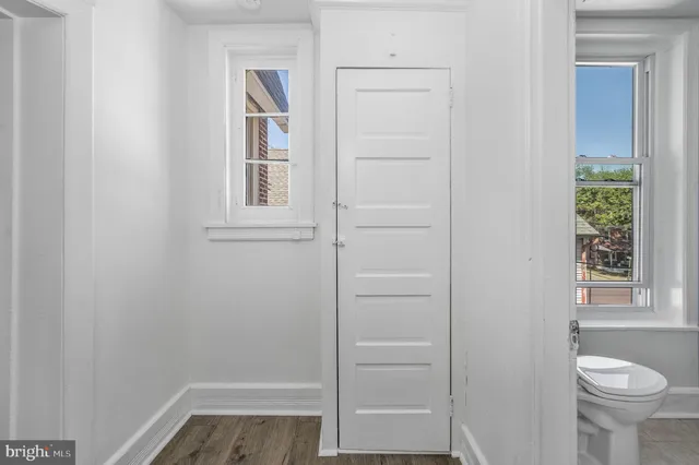 a bathroom with a toilet