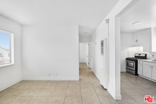 $1,950 | 959 South Soto Street, Los Angeles, CA 90023