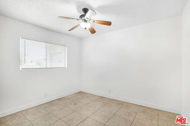 $1,950 | 959 South Soto Street, Los Angeles, CA 90023