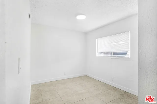 $1,950 | 959 South Soto Street, Los Angeles, CA 90023