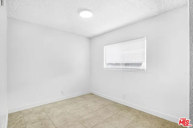 $1,950 | 959 South Soto Street, Los Angeles, CA 90023