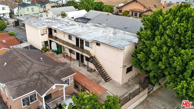 $1,950 | 959 South Soto Street, Los Angeles, CA 90023