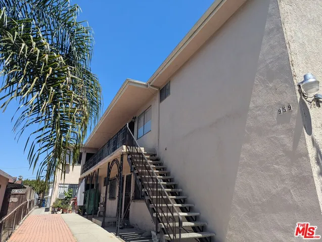 $1,950 | 959 South Soto Street, Los Angeles, CA 90023