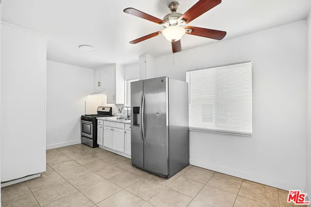 $1,950 | 959 South Soto Street, Los Angeles, CA 90023