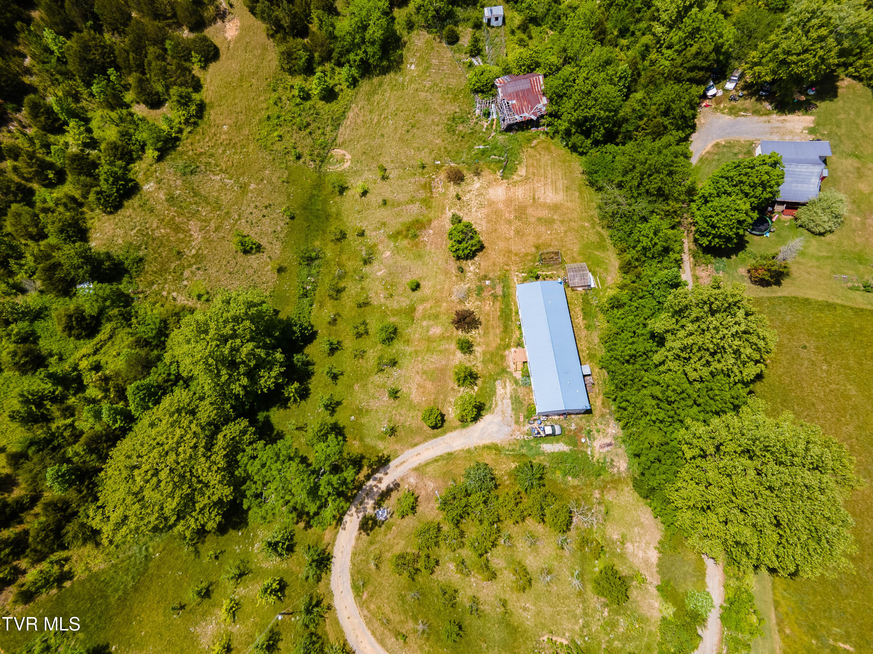 3710 Goshen Valley Road Rogersville, TN 37857 - Photo 2 of 31 DJI_0079