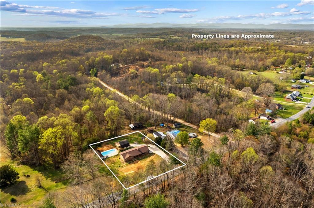 1804 Clingman Road Ronda, NC 28670 - Photo 2 of 44 Gallery Image 2