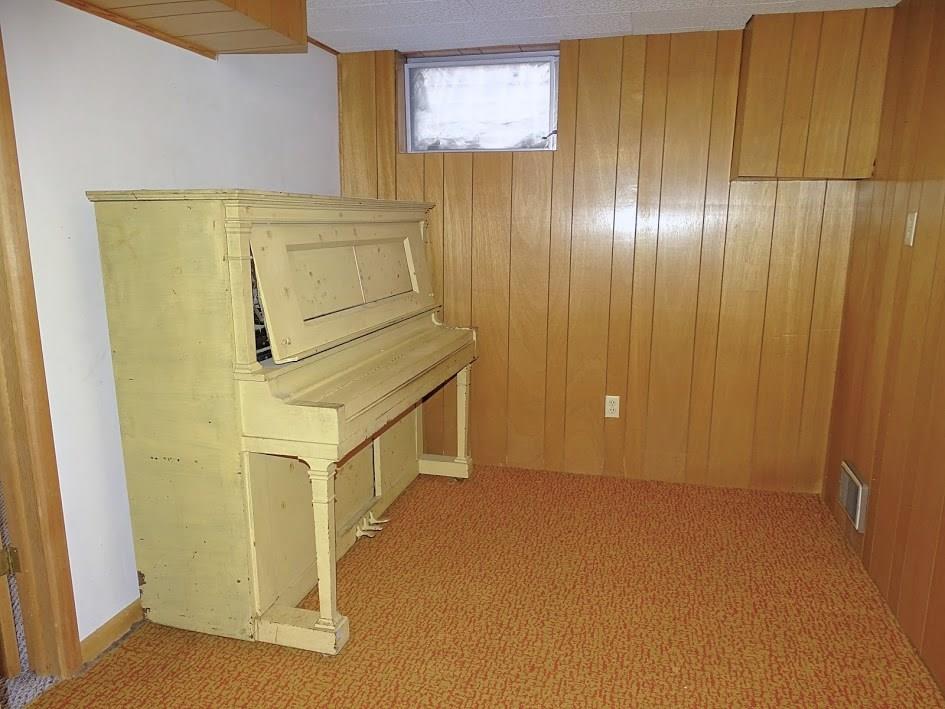 127 Longvue Drive West Mifflin, PA 15122 - Photo 5 of 24