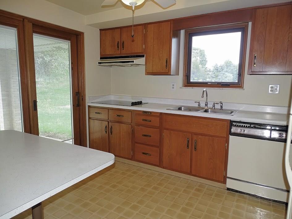 127 Longvue Drive West Mifflin, PA 15122 - Photo 8 of 24