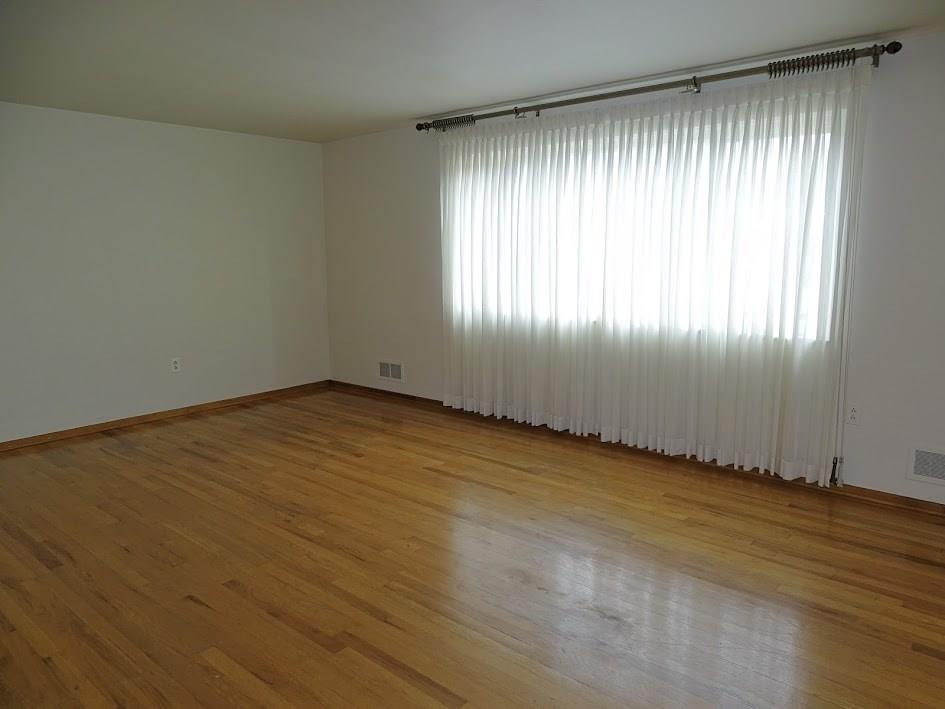 127 Longvue Drive West Mifflin, PA 15122 - Photo 10 of 24