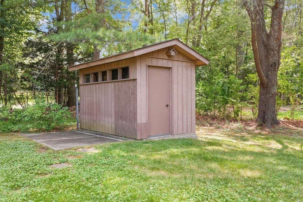 40 Ballardvale Road Andover, MA 01810 - Photo 29 of 36 a front view of a house with garden