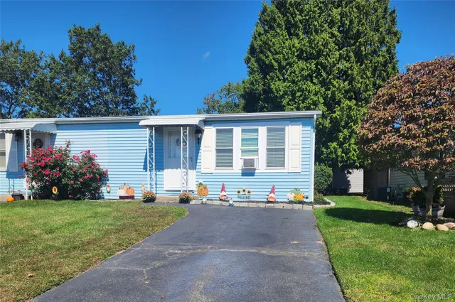 $123,000 | 38 B Village Circle South, Manorville, NY 11949