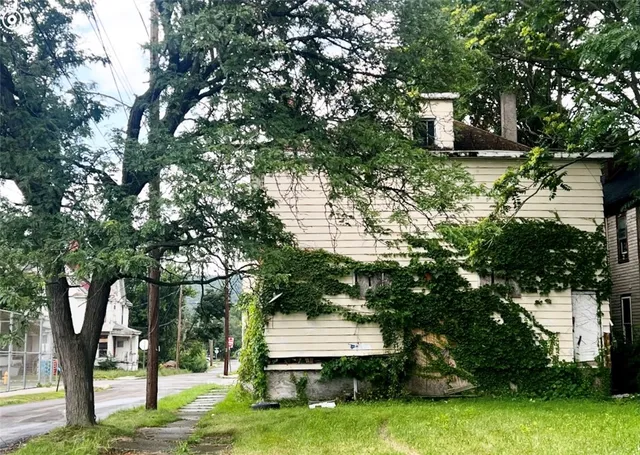 $89,900 | 419 William Street, Elmira, NY 14901