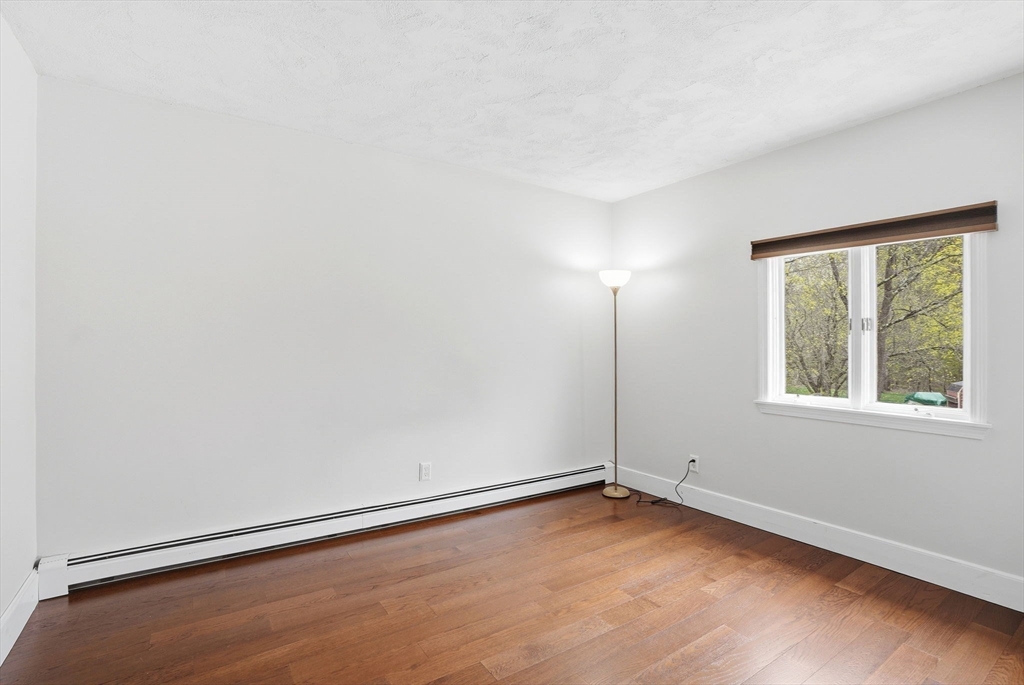 200 Branch Street Mansfield, MA 02048 - Photo 20 of 41 an empty room with a window