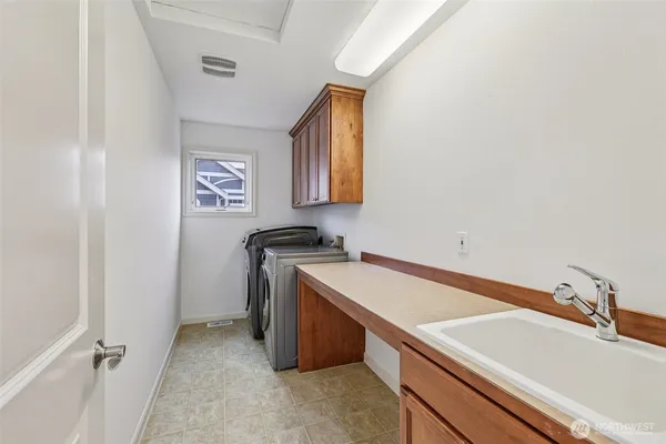 $1,444,899 | 20212 83rd Place Northeast, Kenmore, WA 98028