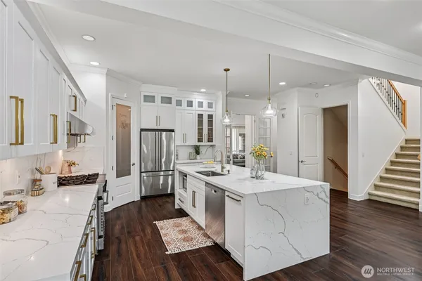 $1,444,899 | 20212 83rd Place Northeast, Kenmore, WA 98028