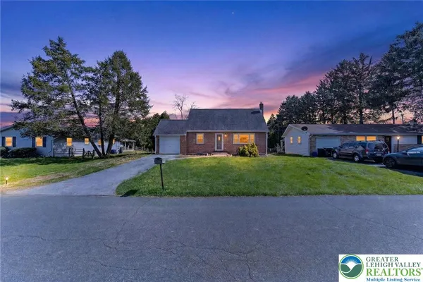 $339,000 | 1455 Wynnewood Drive, Bethlehem, PA 18017