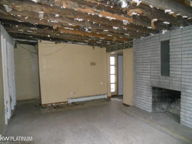 8031 Adair Road Casco, MI 48064 - Photo 5 of 12 31287364-4.JPG