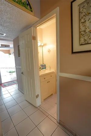 $320,000 | 1159 West 40th Street, Unit 16, Hialeah, FL 33012