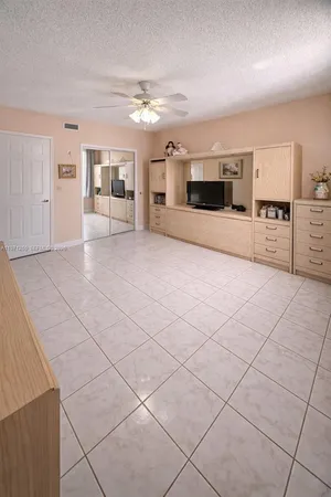 $320,000 | 1159 West 40th Street, Unit 16, Hialeah, FL 33012