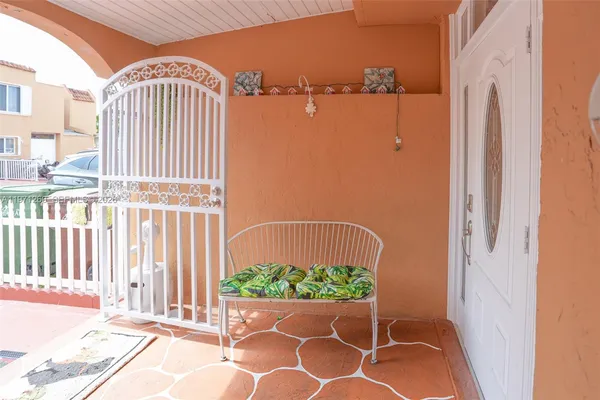 $320,000 | 1159 West 40th Street, Unit 16, Hialeah, FL 33012