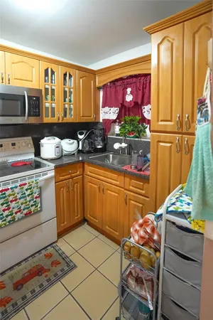 $320,000 | 1159 West 40th Street, Unit 16, Hialeah, FL 33012