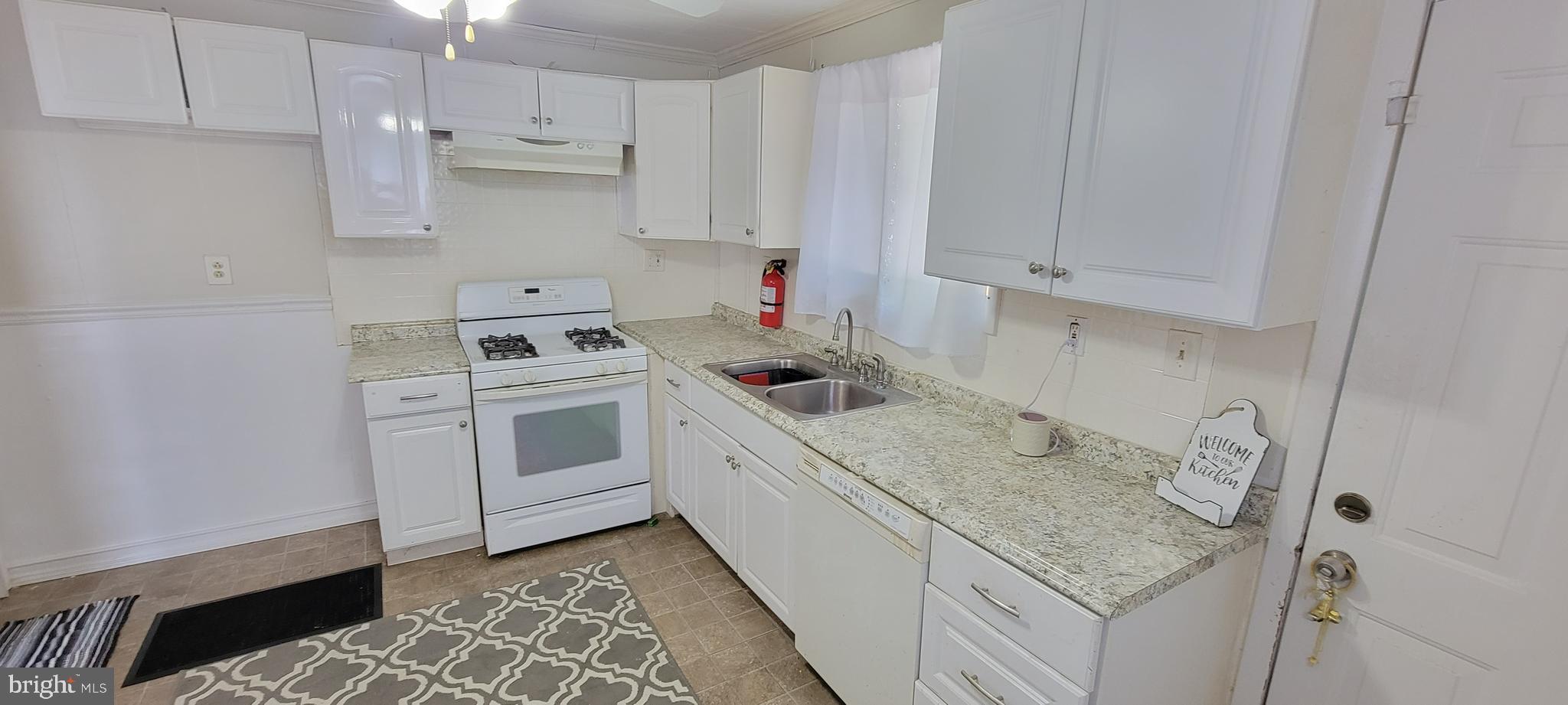213 Nicholson Road Gloucester City, NJ 08030 - Photo 8 of 16 Gallery Image 8