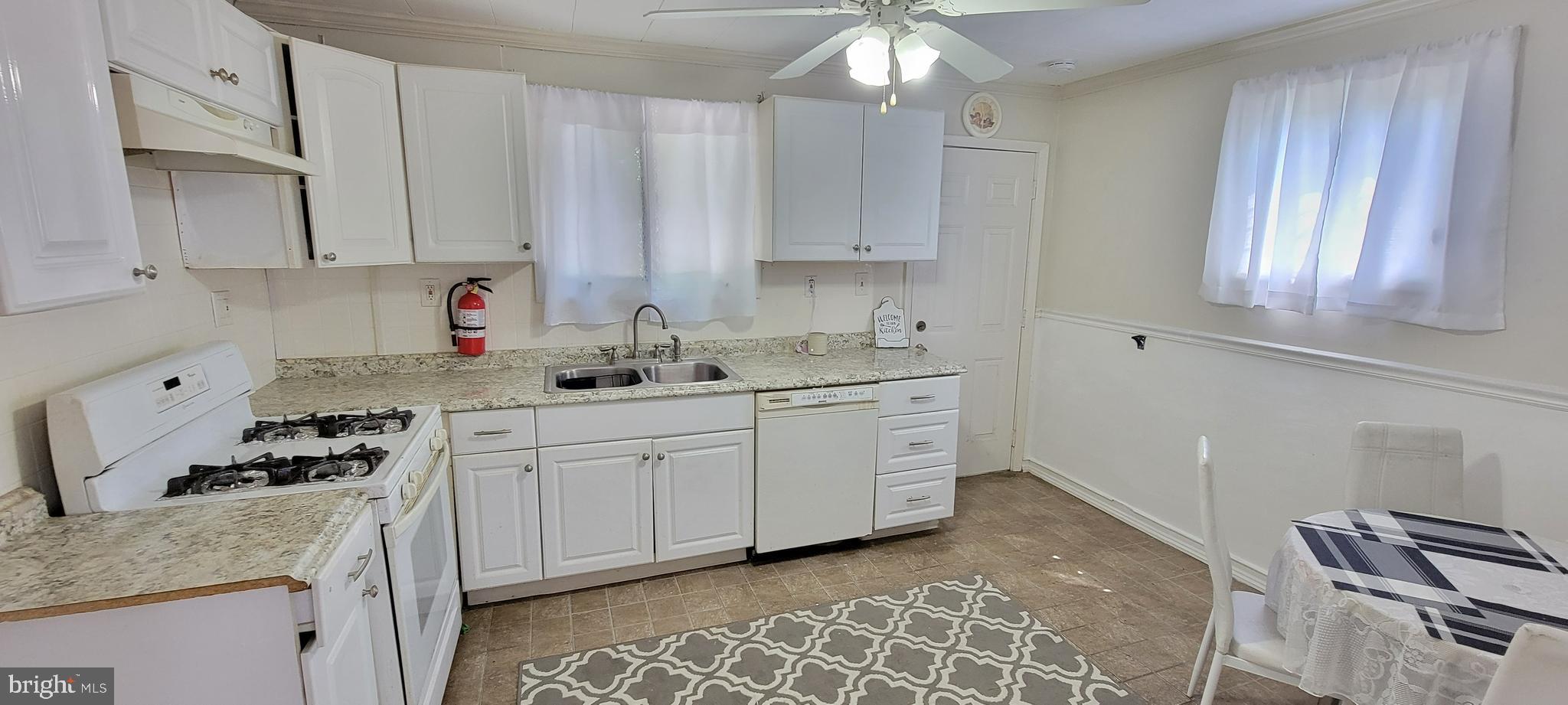 213 Nicholson Road Gloucester City, NJ 08030 - Photo 9 of 16 Gallery Image 9