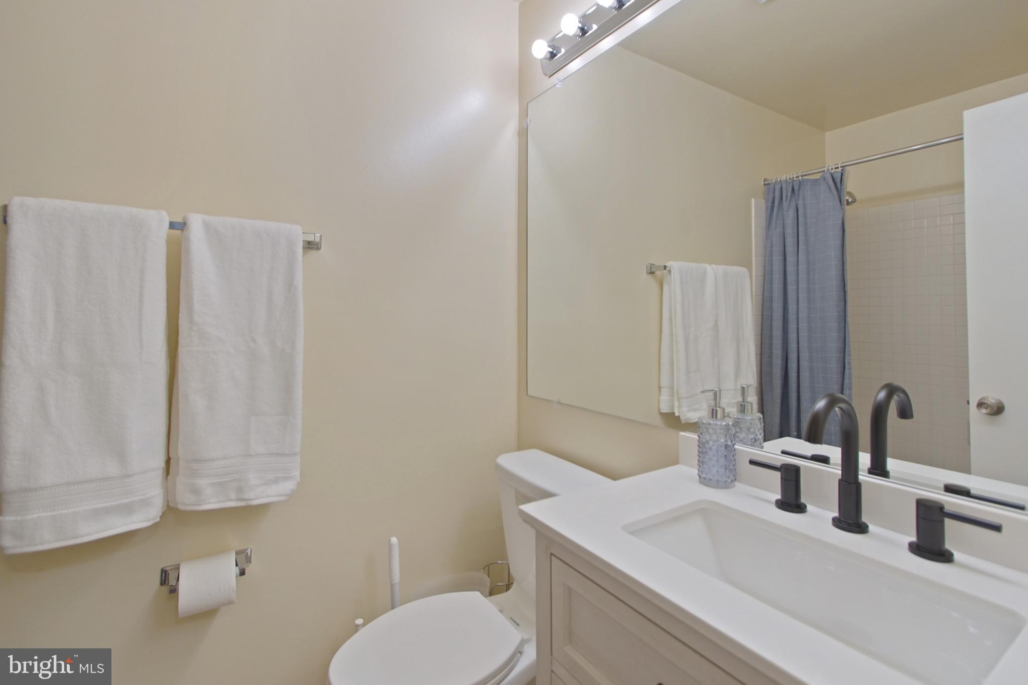 1653 Hugo Circle Silver Spring, MD 20906 - Photo 24 of 38 Gallery Image 24