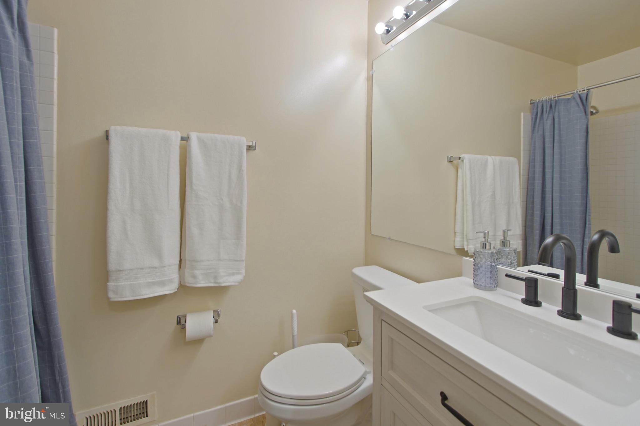 1653 Hugo Circle Silver Spring, MD 20906 - Photo 25 of 38 Gallery Image 25
