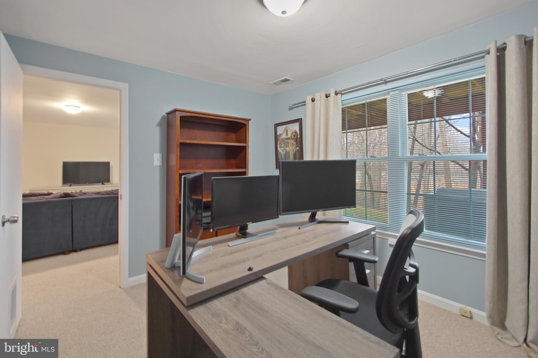 1653 Hugo Circle Silver Spring, MD 20906 - Photo 29 of 38 Gallery Image 29
