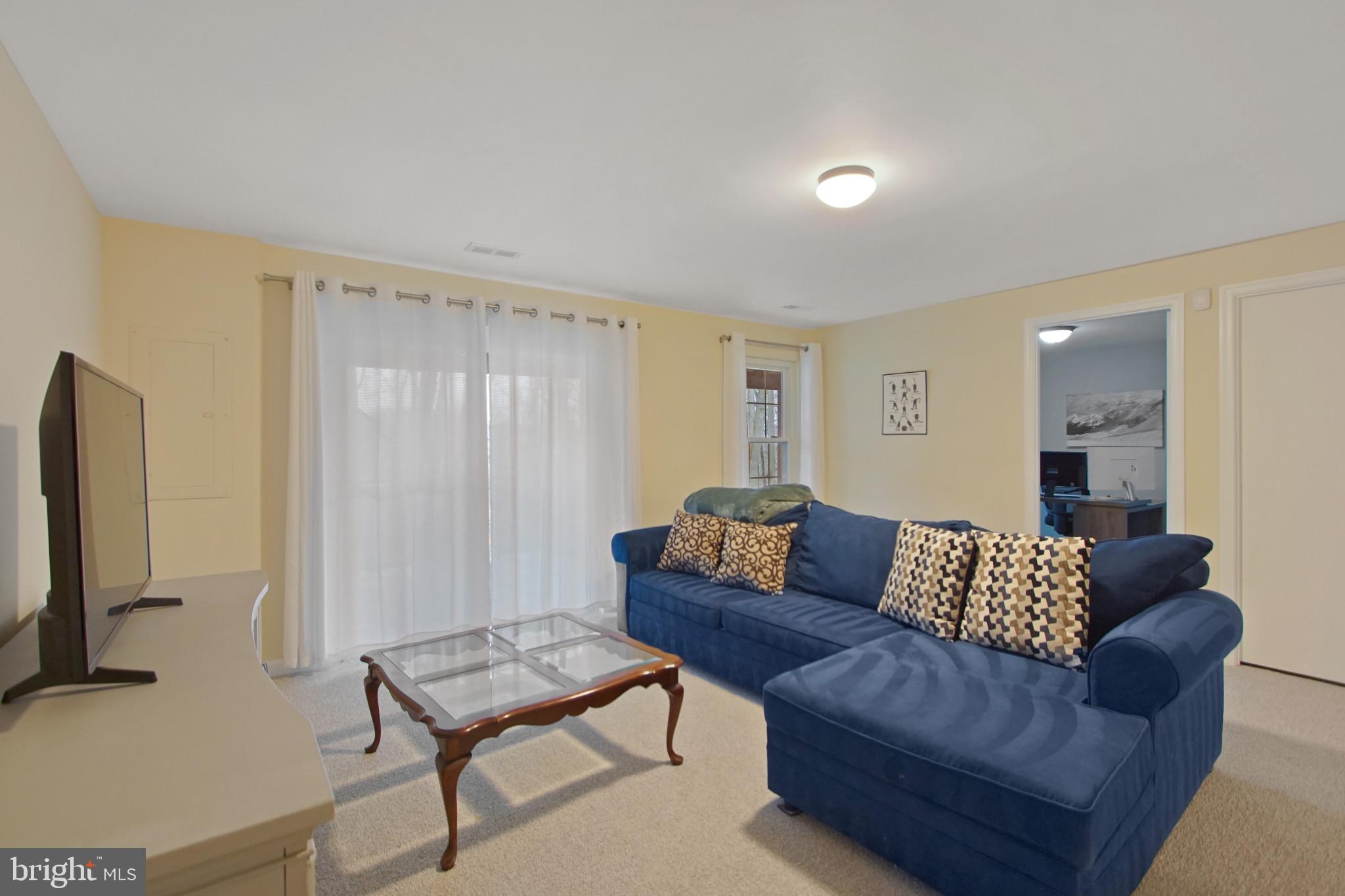 1653 Hugo Circle Silver Spring, MD 20906 - Photo 31 of 38 Gallery Image 31