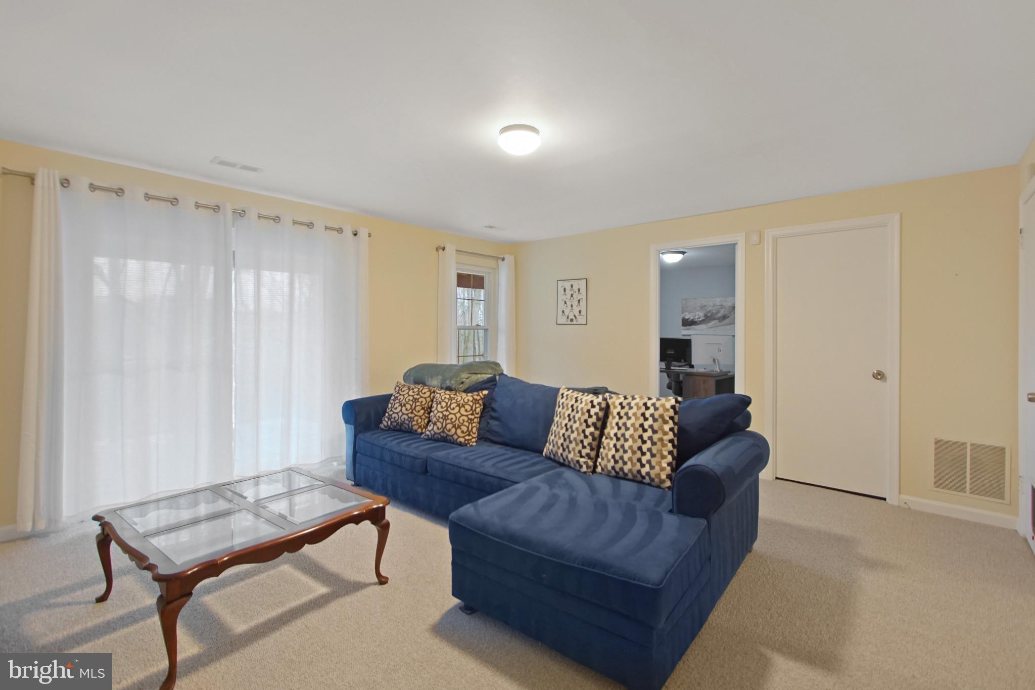 1653 Hugo Circle Silver Spring, MD 20906 - Photo 32 of 38 Gallery Image 32