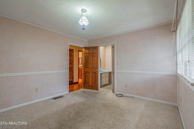 $675,000 | 2992 Knoxville Highway, Wartburg, TN 37887