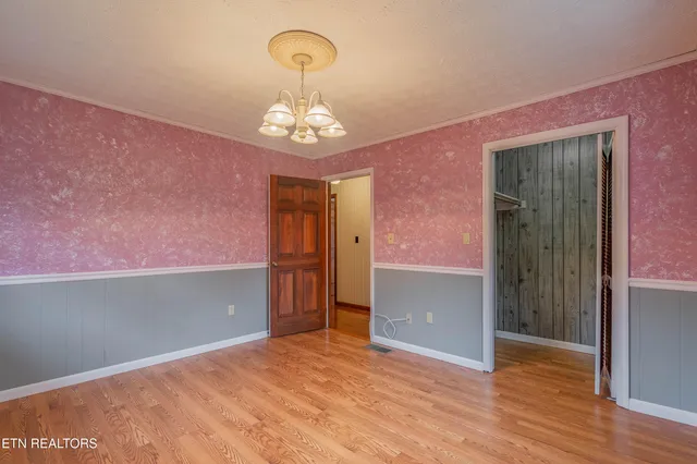 $675,000 | 2992 Knoxville Highway, Wartburg, TN 37887