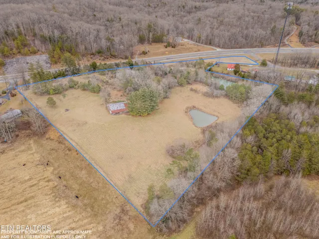 $675,000 | 2992 Knoxville Highway, Wartburg, TN 37887