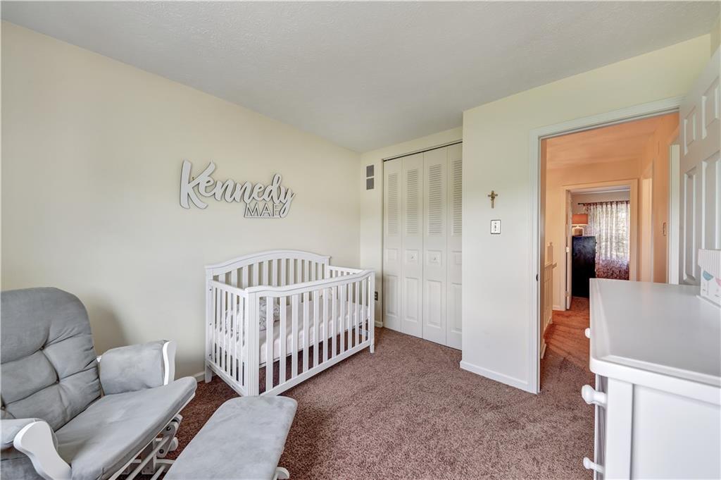 403 Countryside Drive McKees Rocks, PA 15136 - Photo 15 of 21