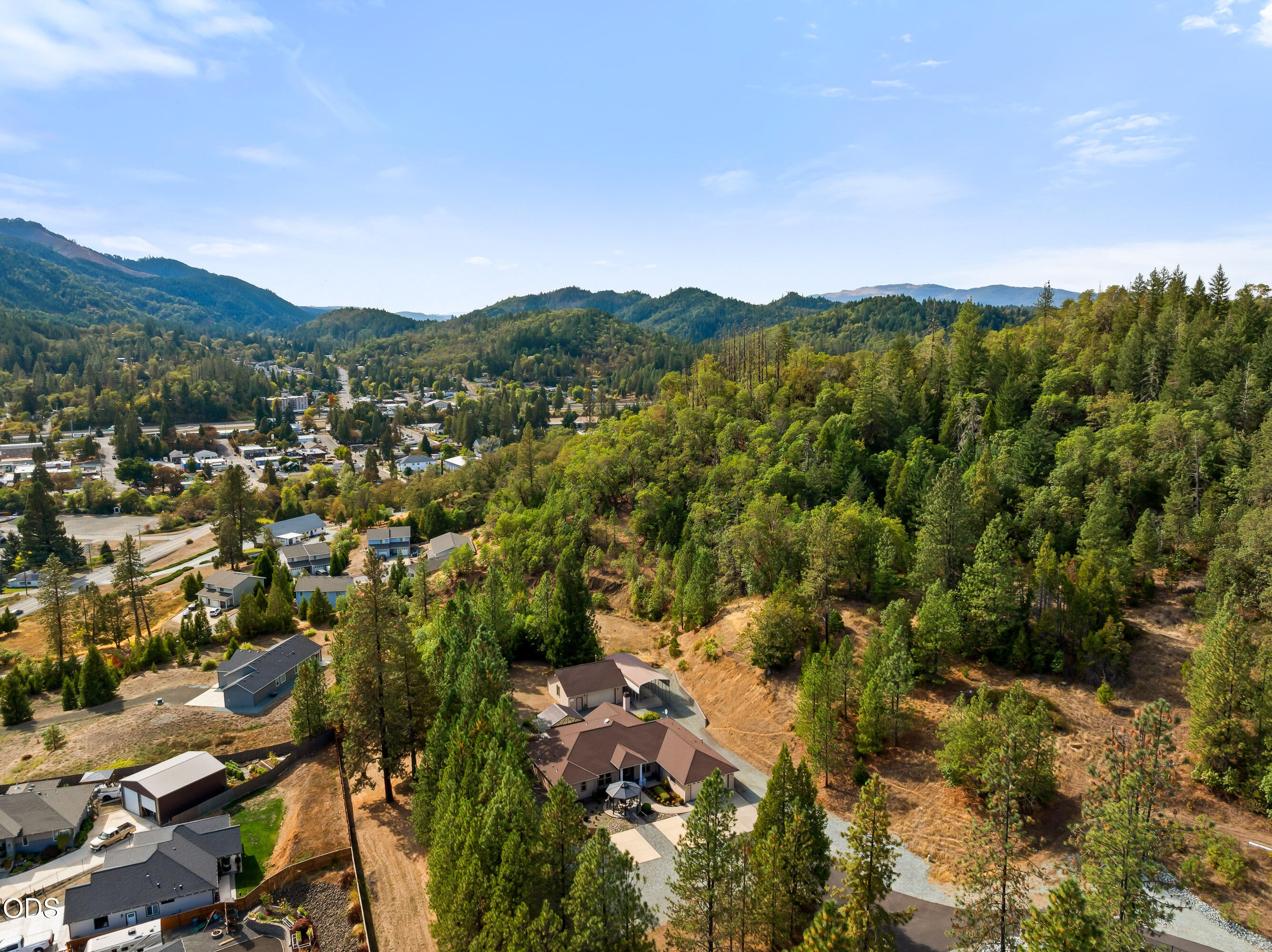 200 Eagle Ridge Road Canyonville, OR 97417 - Photo 4 of 56 Gallery Image 4