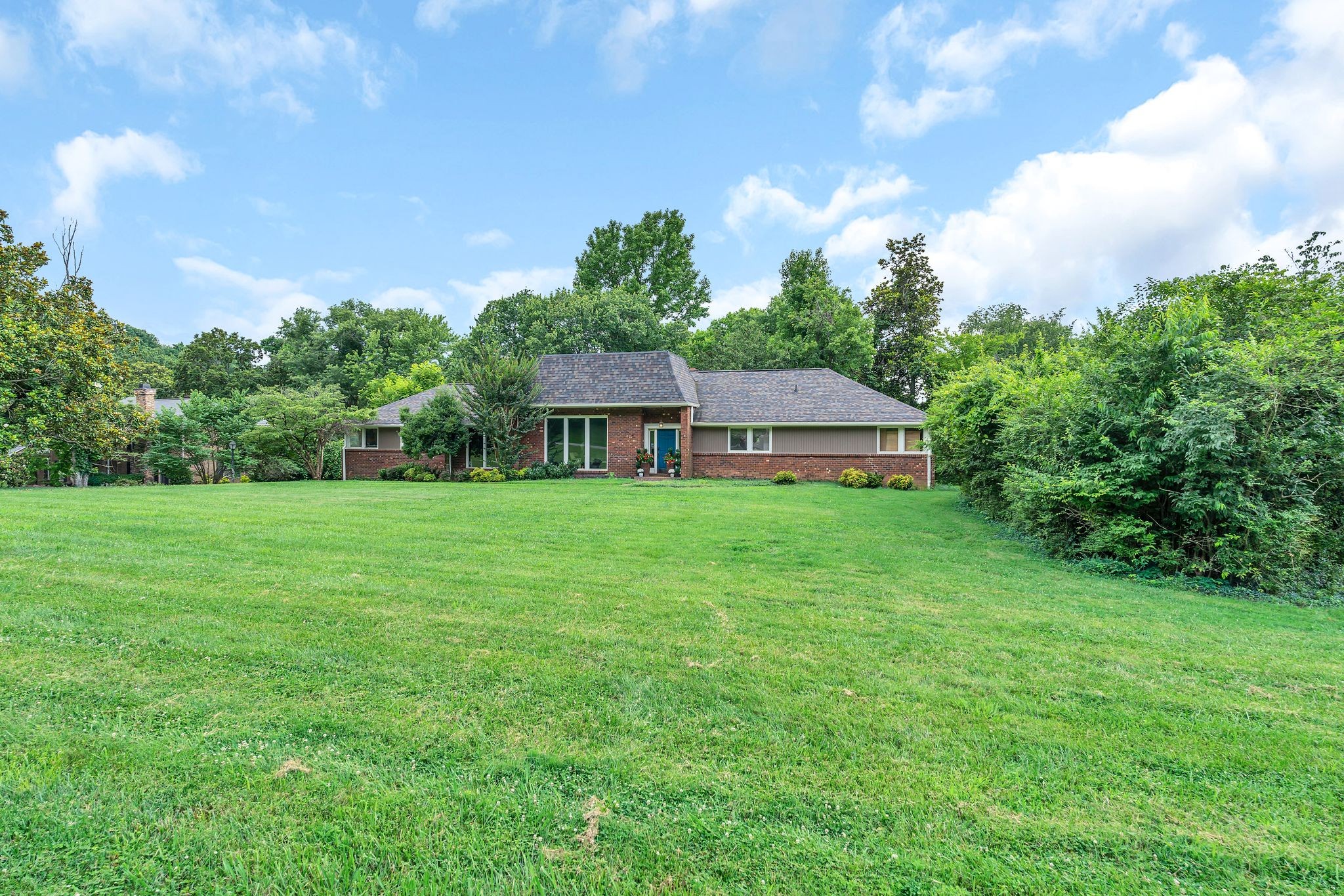 5417 Camelot Road Brentwood, TN 37027 - Photo 1 of 55