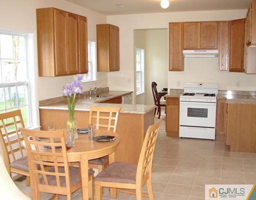 972 Clark Road North Brunswick, NJ 08902 - Photo 4 of 9 Gallery Image 4