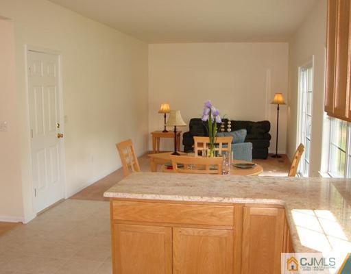 972 Clark Road North Brunswick, NJ 08902 - Photo 5 of 9 Gallery Image 5