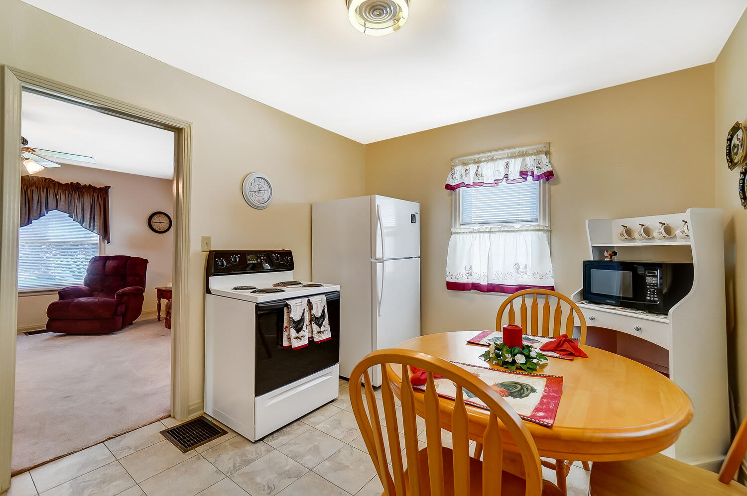 1406 Amherst Road Springfield, OH 45504 - Photo 12 of 37 Gallery Image 12