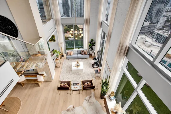 $18,000 | 3301 Northeast 1st Avenue, Unit PH2, Miami, FL 33137