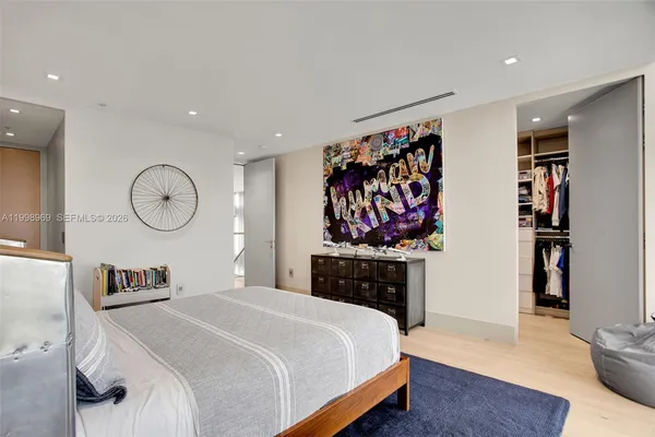 $18,000 | 3301 Northeast 1st Avenue, Unit PH2, Miami, FL 33137