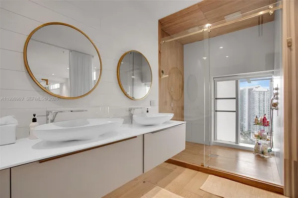 $18,000 | 3301 Northeast 1st Avenue, Unit PH2, Miami, FL 33137