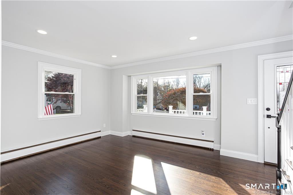 78 Rena Place Fairfield, CT 06825 - Photo 5 of 28