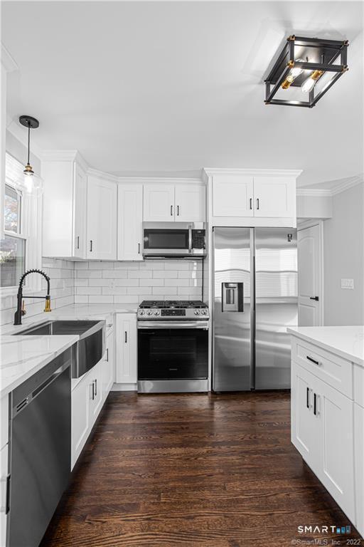 78 Rena Place Fairfield, CT 06825 - Photo 9 of 28