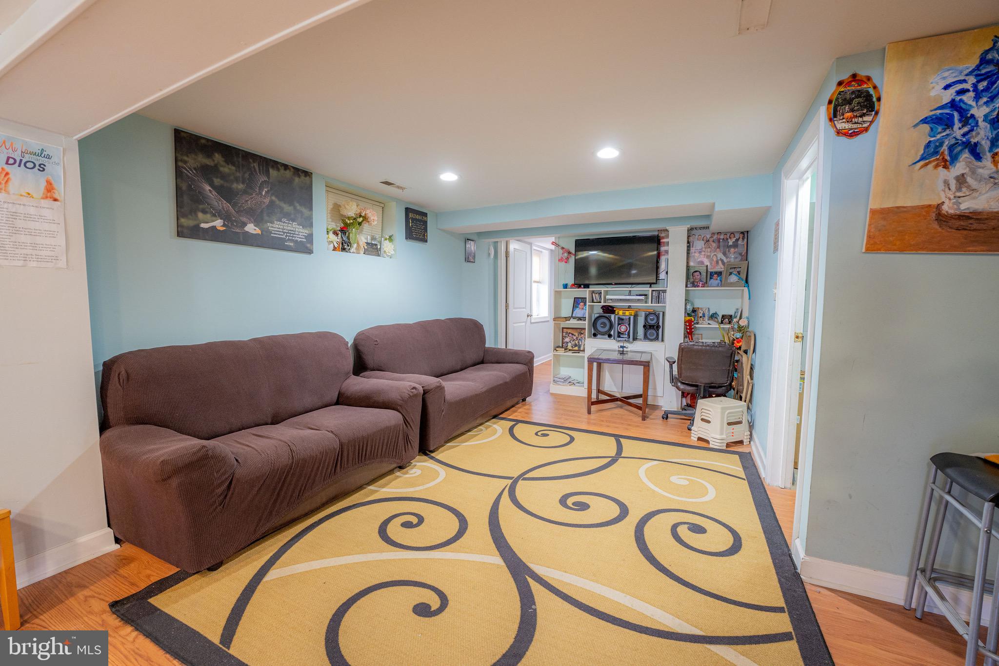 10702 Hayes Avenue Silver Spring, MD 20902 - Photo 26 of 34