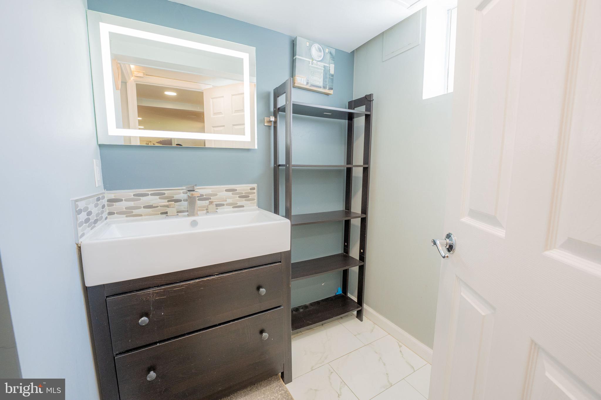 10702 Hayes Avenue Silver Spring, MD 20902 - Photo 29 of 34