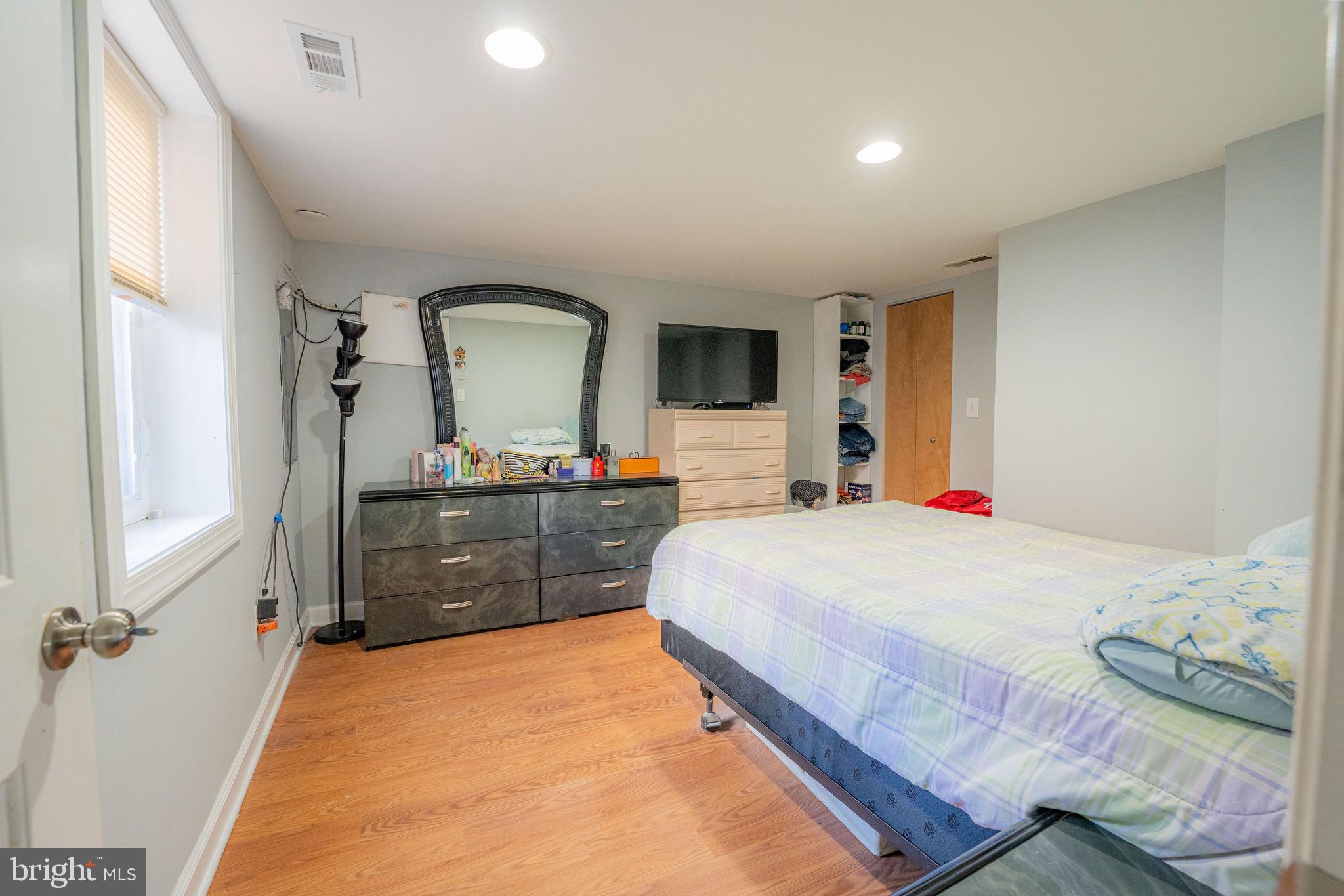 10702 Hayes Avenue Silver Spring, MD 20902 - Photo 30 of 34