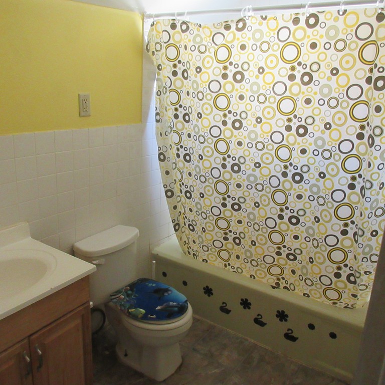 130-132 Johnson Street Springfield, MA 01108 - Photo 18 of 20 Gallery Image 18